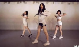 韩国女主播荷恩视频,韩国女主播的时尚魅力与直播风采