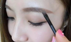 粉色眉毛网红,网红界的独特魅力